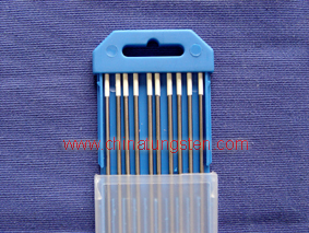 Zirconiated tungsten electrode