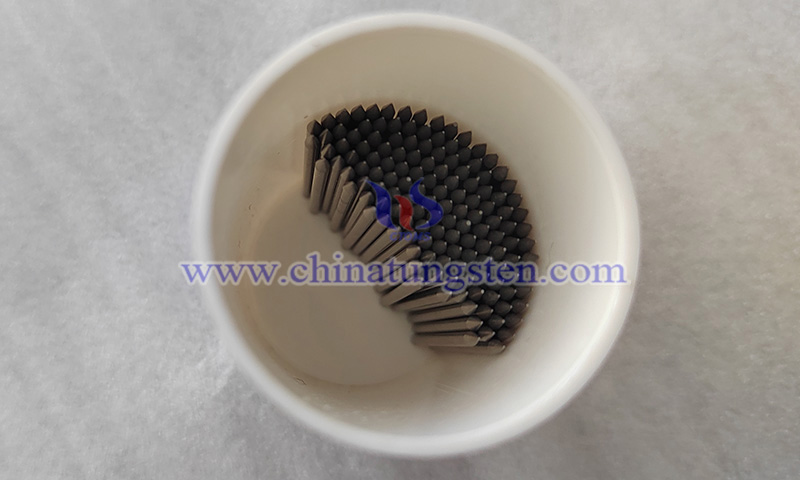 中钨智造钨针的包装图片